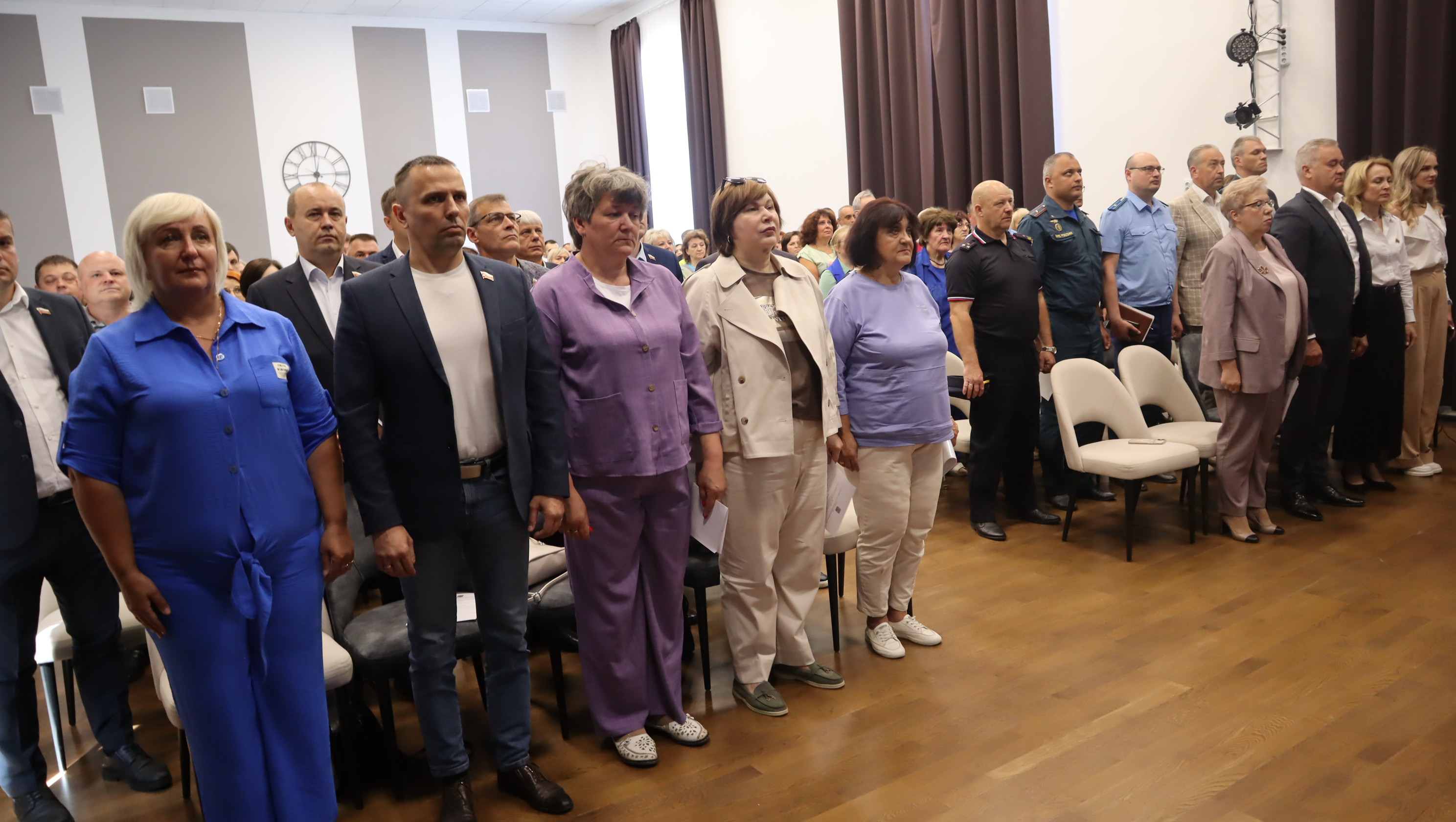 🖍 На ежегодном отчете глава отметила представителей бизнеса, коллективы городских организаций и предприятий, достигшие высоких показателей по итогам работы за 2024 год..