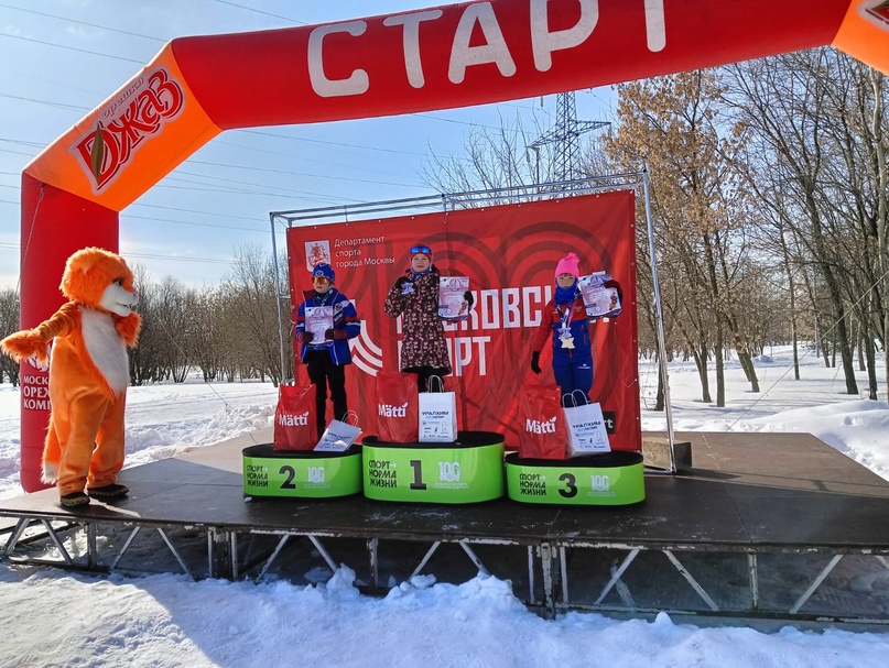 10 марта в Москве состоялась традиционная лыжная гонка, посвящëнная Международному женскому дню..