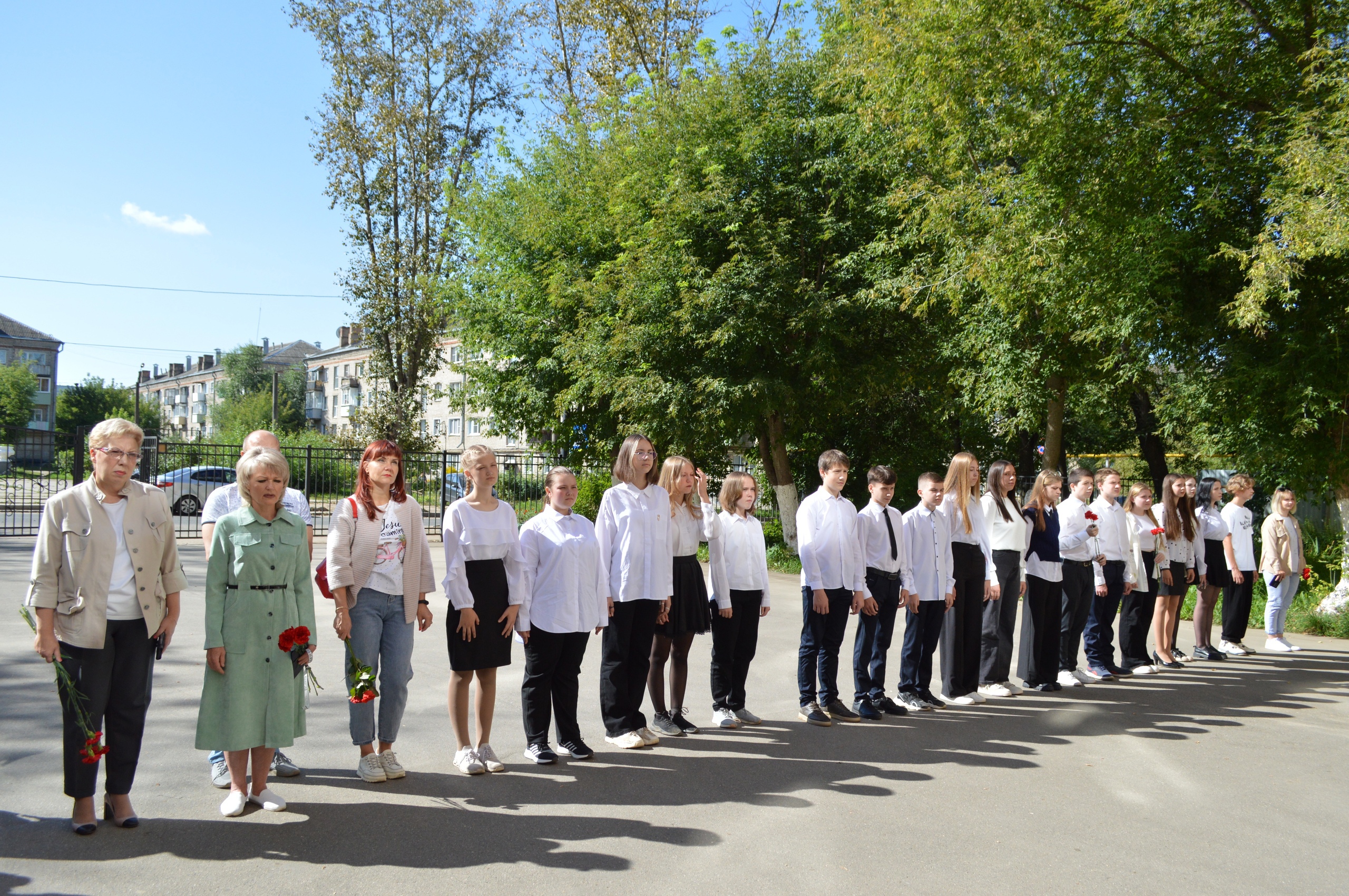 Митинг, посвященный памяти Героя Российской Федерации – подполковника Тарасова Алексея Валерьевича, погибшего при исполнении воинского долга в ходе Специальной военной операции..