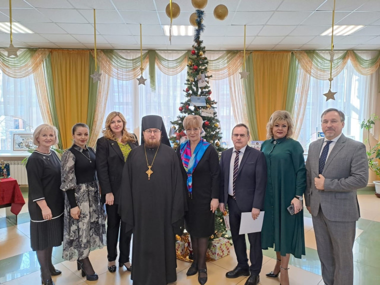 9 февраля в Ивановском музыкальном училище состоялась торжественная церемония закрытия XXIII областного фестиваля детского творчества «Рождественский подарок».. 9 февраля в Ивановском музыкальном училище состоялась торжественная церемония закрытия XXIII областного фестиваля детского творчества «Рождественский подарок»..