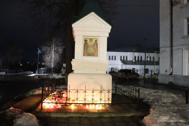 29 марта 2024 года у часовни «Живоначальной Троицы» прошла акция «журавли».. 29 марта 2024 года у часовни «Живоначальной Троицы» прошла акция «журавли»..