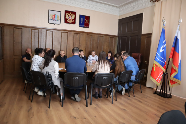 11 апреля состоялась встреча с предпринимателями городского округа Тейково.. 11 апреля состоялась встреча с предпринимателями городского округа Тейково..