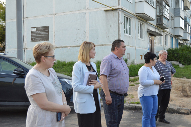Прошла приёмка отремонтированного полотна на ул. Советской Армии д-2А.. Прошла приёмка отремонтированного полотна на ул. Советской Армии д-2А..